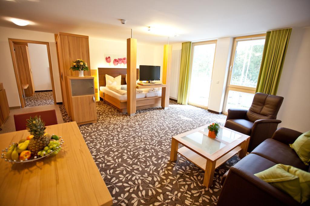 Hotel Und Appartementhof Waldeck Bad Fussing Phòng bức ảnh